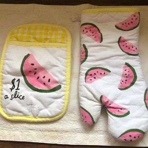 Kate Spade oven mitts